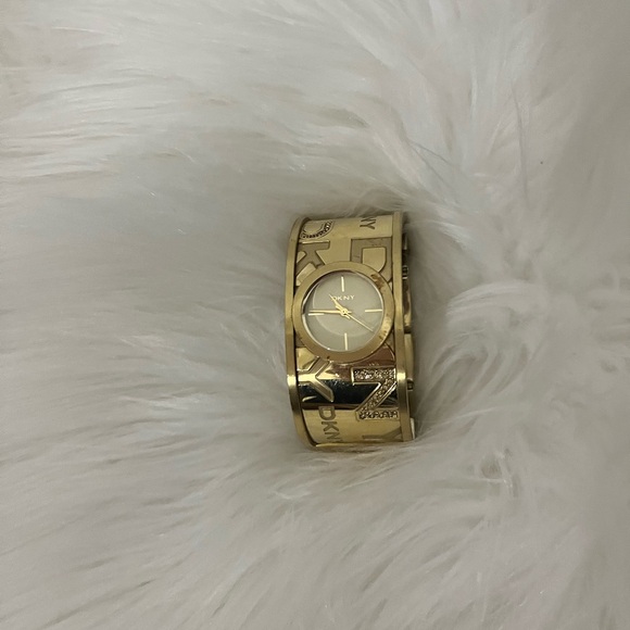 Accessories - DKNY Gold vintage watch